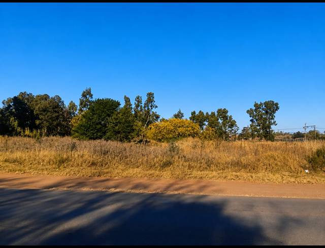 13,688M² VACANT LAND FOR SALE IN HIGHBURY